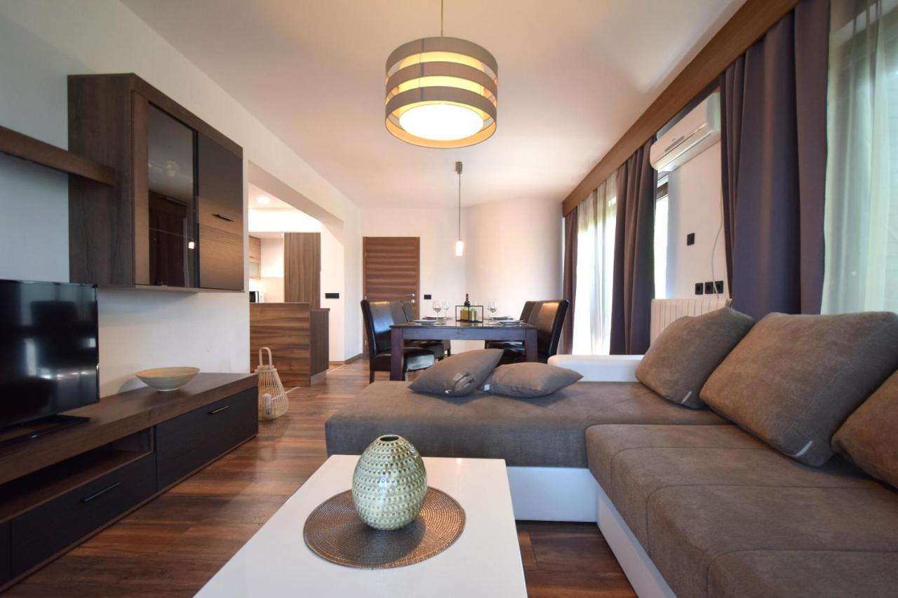 Apartments Antonija Malinska Bagian luar foto